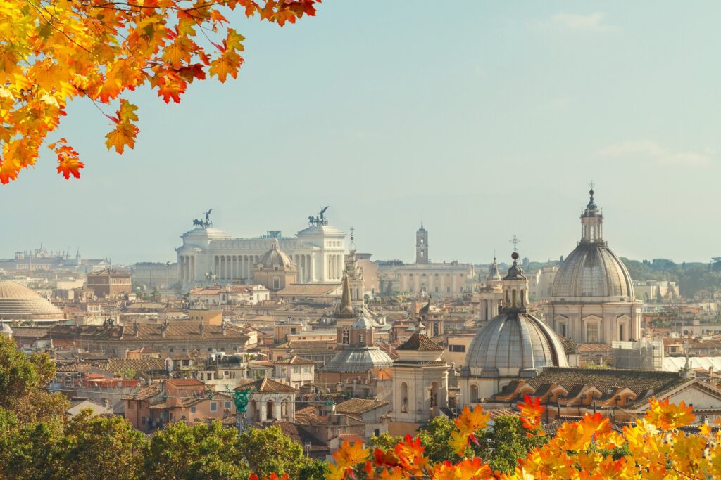 Ponte Primo Maggio, Assoturismo-Cst: prenotate 8 camere su 10, bene città d’arte