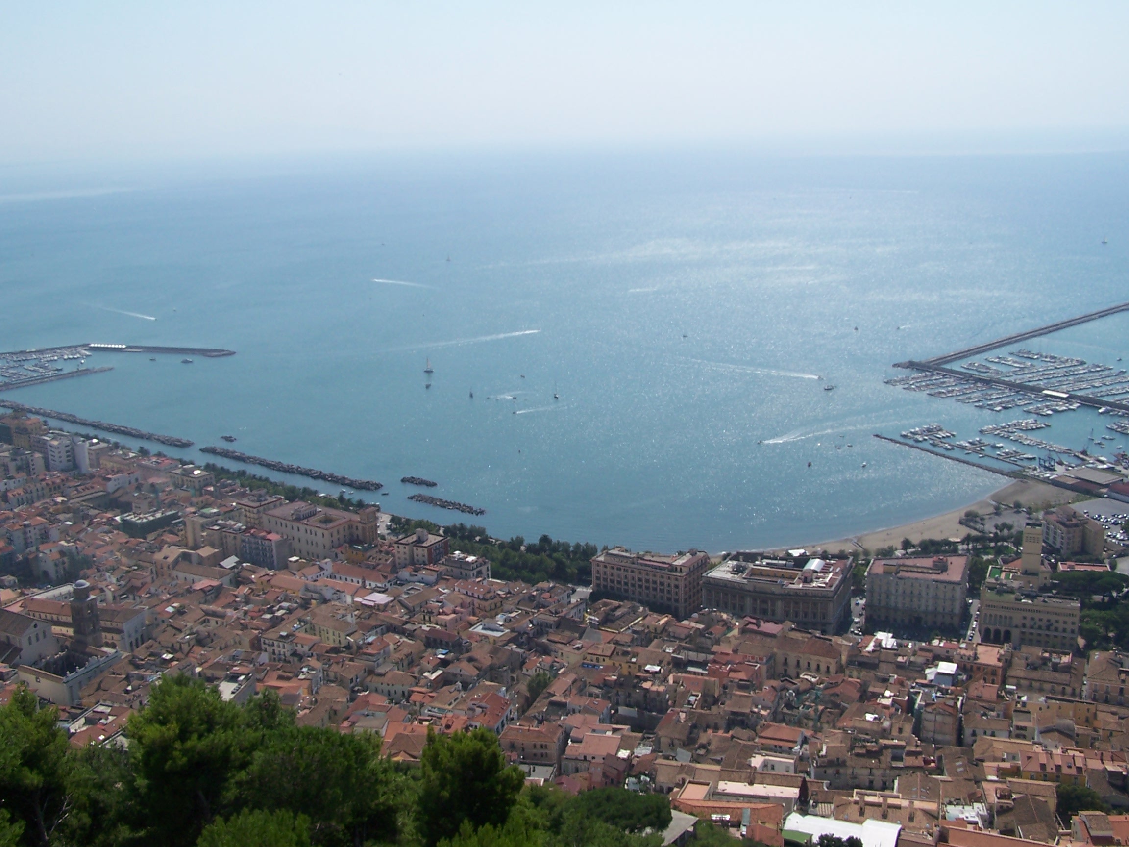 Confesercenti Salerno: mancato rifacimento della spiaggia “Universo Beach” tra Pastena e Torrione